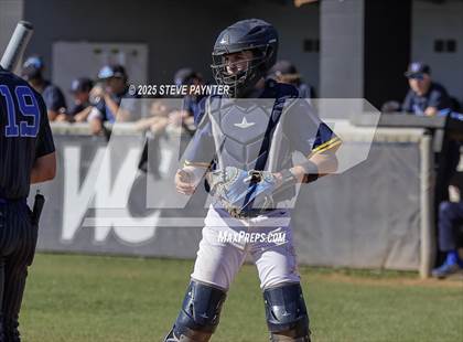Thumbnail 1 in Bend vs Omaha Westview (Coach Bob Invitational) photogallery.