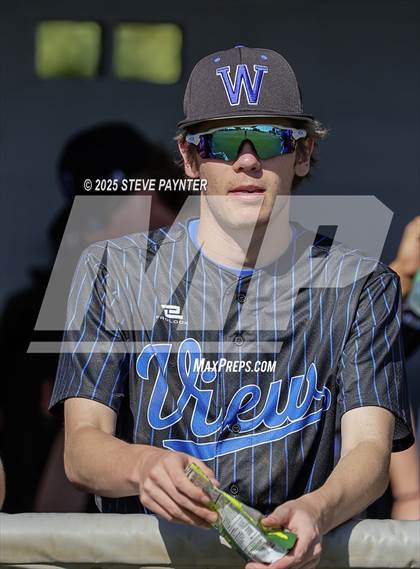Thumbnail 2 in Bend vs Omaha Westview (Coach Bob Invitational) photogallery.