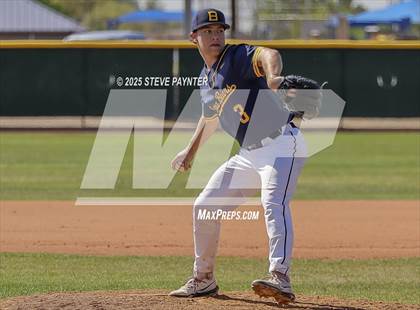 Thumbnail 3 in Bend vs Omaha Westview (Coach Bob Invitational) photogallery.