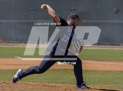Thumbnail 1 in Bend vs Omaha Westview (Coach Bob Invitational) photogallery.