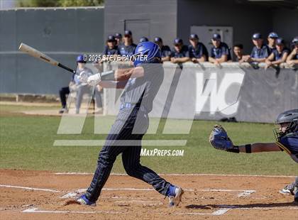 Thumbnail 3 in Bend vs Omaha Westview (Coach Bob Invitational) photogallery.