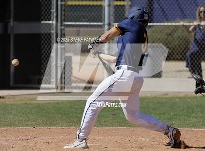 Thumbnail 2 in Bend vs Omaha Westview (Coach Bob Invitational) photogallery.