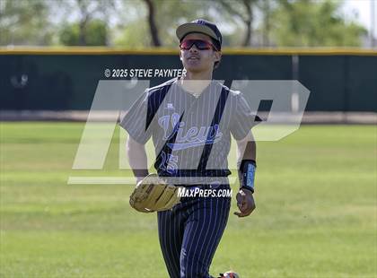Thumbnail 1 in Bend vs Omaha Westview (Coach Bob Invitational) photogallery.
