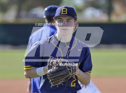 Thumbnail 2 in Bend vs Omaha Westview (Coach Bob Invitational) photogallery.