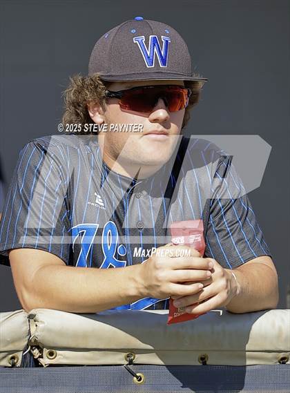 Thumbnail 2 in Bend vs Omaha Westview (Coach Bob Invitational) photogallery.