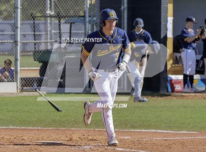 Thumbnail 1 in Bend vs Omaha Westview (Coach Bob Invitational) photogallery.