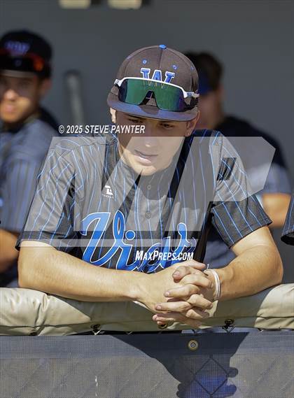 Thumbnail 1 in Bend vs Omaha Westview (Coach Bob Invitational) photogallery.