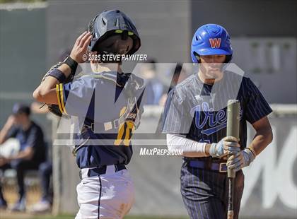 Thumbnail 2 in Bend vs Omaha Westview (Coach Bob Invitational) photogallery.