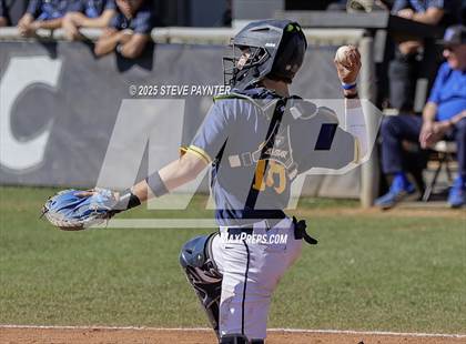 Thumbnail 3 in Bend vs Omaha Westview (Coach Bob Invitational) photogallery.