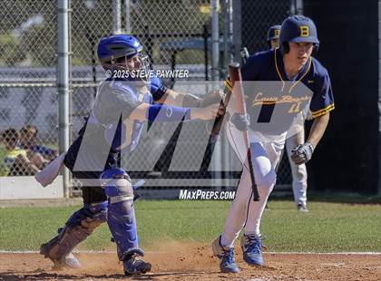 Thumbnail 1 in Bend vs Omaha Westview (Coach Bob Invitational) photogallery.