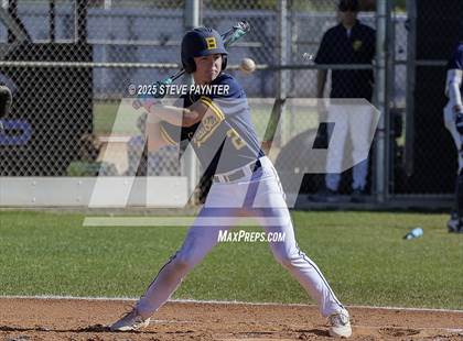 Thumbnail 2 in Bend vs Omaha Westview (Coach Bob Invitational) photogallery.