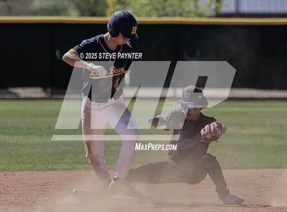 Thumbnail 1 in Bend vs Omaha Westview (Coach Bob Invitational) photogallery.