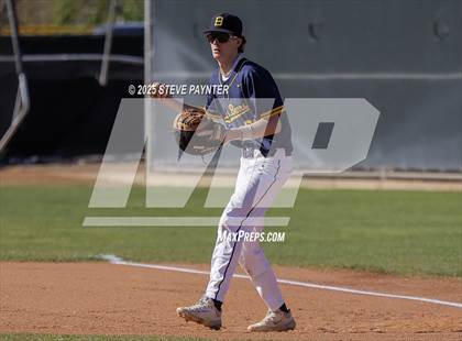 Thumbnail 2 in Bend vs Omaha Westview (Coach Bob Invitational) photogallery.