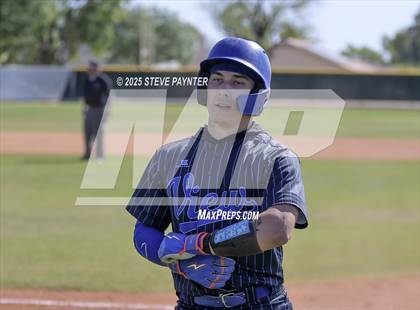 Thumbnail 1 in Bend vs Omaha Westview (Coach Bob Invitational) photogallery.