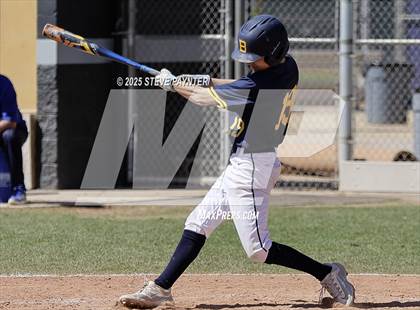 Thumbnail 3 in Bend vs Omaha Westview (Coach Bob Invitational) photogallery.