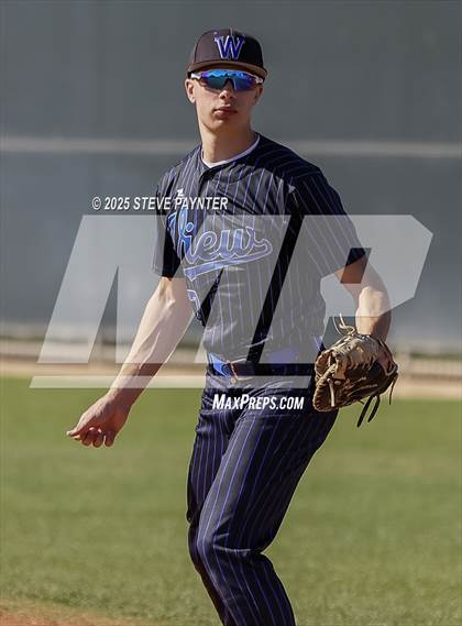 Thumbnail 1 in Bend vs Omaha Westview (Coach Bob Invitational) photogallery.