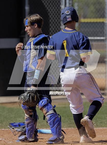 Thumbnail 3 in Bend vs Omaha Westview (Coach Bob Invitational) photogallery.