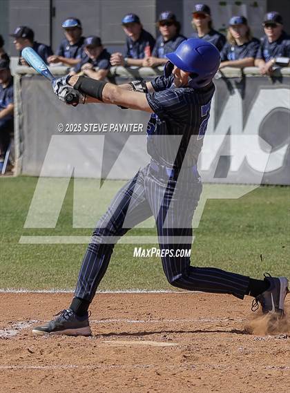 Thumbnail 3 in Bend vs Omaha Westview (Coach Bob Invitational) photogallery.