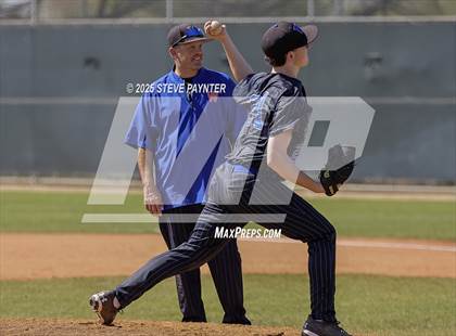 Thumbnail 3 in Bend vs Omaha Westview (Coach Bob Invitational) photogallery.