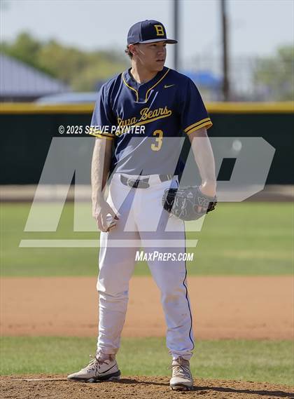Thumbnail 1 in Bend vs Omaha Westview (Coach Bob Invitational) photogallery.