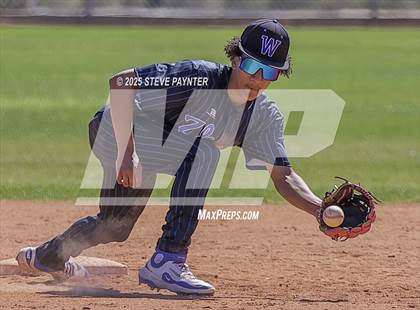 Thumbnail 1 in Bend vs Omaha Westview (Coach Bob Invitational) photogallery.