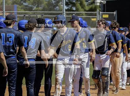 Thumbnail 2 in Bend vs Omaha Westview (Coach Bob Invitational) photogallery.