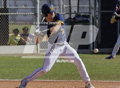 Thumbnail 2 in Bend vs Omaha Westview (Coach Bob Invitational) photogallery.