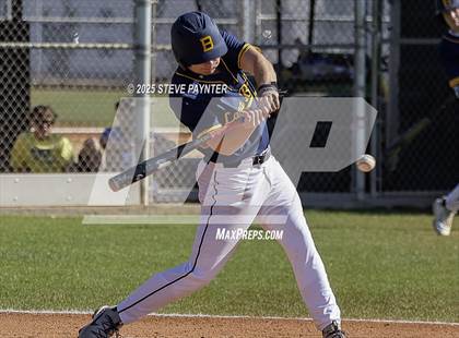Thumbnail 3 in Bend vs Omaha Westview (Coach Bob Invitational) photogallery.