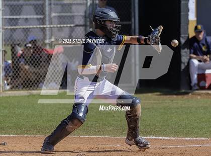 Thumbnail 2 in Bend vs Omaha Westview (Coach Bob Invitational) photogallery.