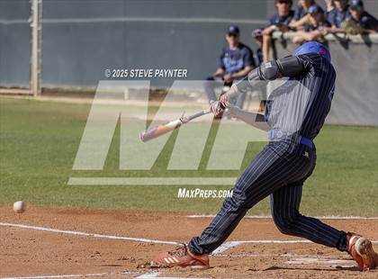 Thumbnail 1 in Bend vs Omaha Westview (Coach Bob Invitational) photogallery.