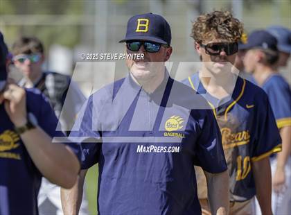 Thumbnail 1 in Bend vs Omaha Westview (Coach Bob Invitational) photogallery.