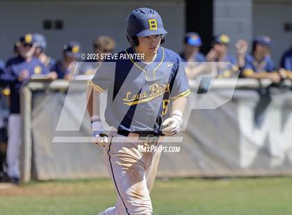 Thumbnail 3 in Bend vs Omaha Westview (Coach Bob Invitational) photogallery.