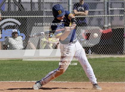 Thumbnail 3 in Bend vs Omaha Westview (Coach Bob Invitational) photogallery.