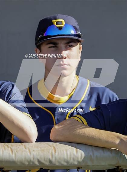 Thumbnail 1 in Bend vs Omaha Westview (Coach Bob Invitational) photogallery.