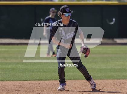 Thumbnail 2 in Bend vs Omaha Westview (Coach Bob Invitational) photogallery.