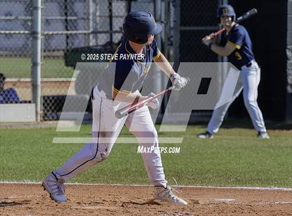 Thumbnail 2 in Bend vs Omaha Westview (Coach Bob Invitational) photogallery.
