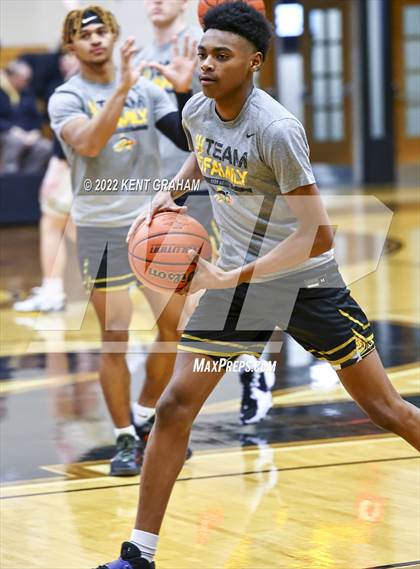 Thumbnail 2 in Noblesville vs Avon photogallery.