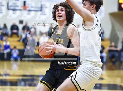 Thumbnail 3 in Noblesville vs Avon photogallery.