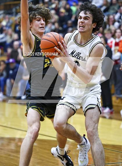 Thumbnail 3 in Noblesville vs Avon photogallery.