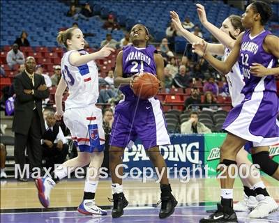 Thumbnail 2 in Sacramento vs St. Ignatius (CIF NorCal D3 Final) photogallery.