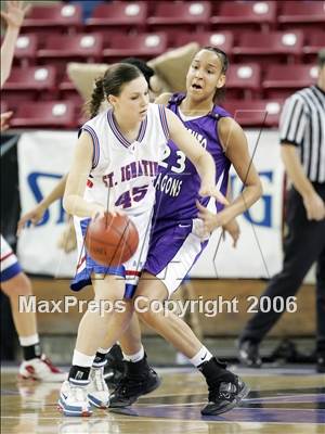 Thumbnail 1 in Sacramento vs St. Ignatius (CIF NorCal D3 Final) photogallery.