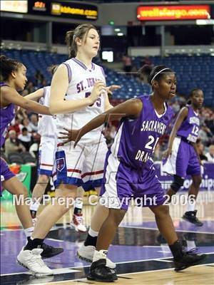 Thumbnail 1 in Sacramento vs St. Ignatius (CIF NorCal D3 Final) photogallery.