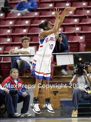 Thumbnail 2 in Sacramento vs St. Ignatius (CIF NorCal D3 Final) photogallery.
