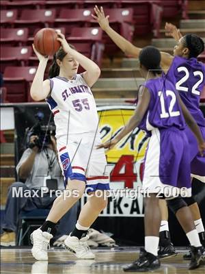 Thumbnail 2 in Sacramento vs St. Ignatius (CIF NorCal D3 Final) photogallery.