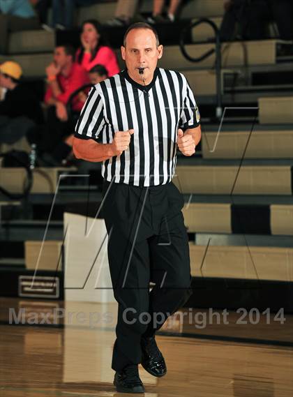Thumbnail 2 in Palm Valley vs. Liberty Christian (MaxPreps Holiday Classic) photogallery.