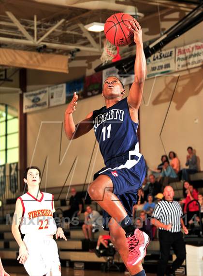 Thumbnail 3 in Palm Valley vs. Liberty Christian (MaxPreps Holiday Classic) photogallery.