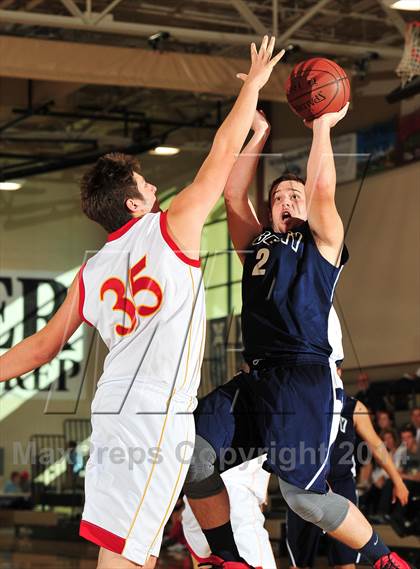 Thumbnail 3 in Palm Valley vs. Liberty Christian (MaxPreps Holiday Classic) photogallery.