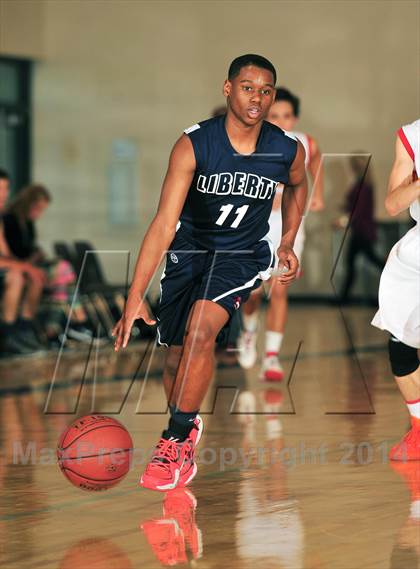 Thumbnail 3 in Palm Valley vs. Liberty Christian (MaxPreps Holiday Classic) photogallery.