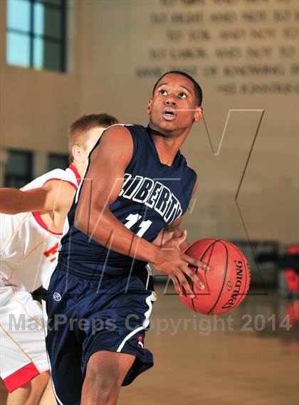 Thumbnail 3 in Palm Valley vs. Liberty Christian (MaxPreps Holiday Classic) photogallery.