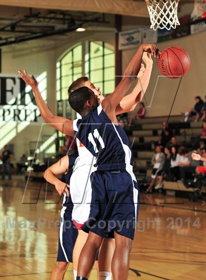 Thumbnail 3 in Palm Valley vs. Liberty Christian (MaxPreps Holiday Classic) photogallery.